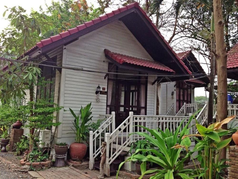 The Old Palace Resort Klong Sa Bua Phra Nakhon Si Ayutthaya Exterior photo