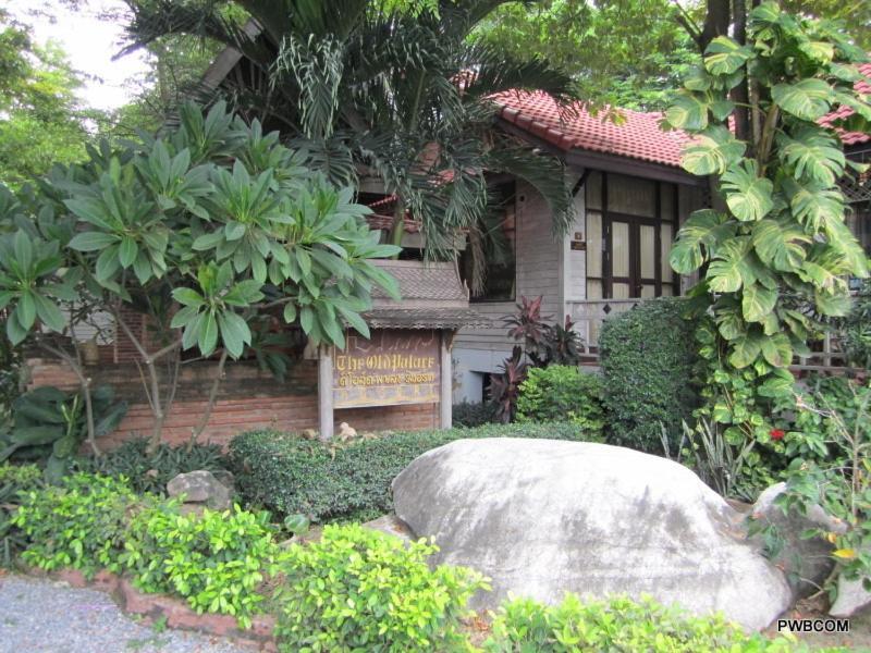 The Old Palace Resort Klong Sa Bua Phra Nakhon Si Ayutthaya Exterior photo